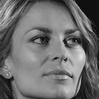 Kat Stewart Nahé
