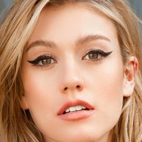 Katherine McNamara Nahé