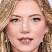 KatherynWinnick Nahé