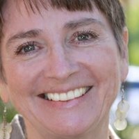 Kathy Graham Nahé