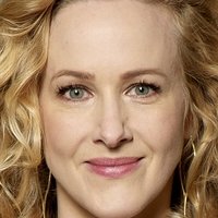 Katie Finneran Nahé