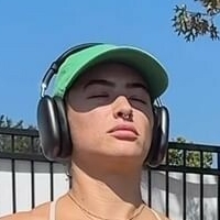 Kelly Matthews Nahé