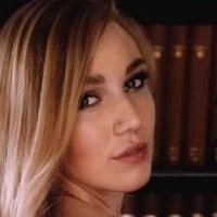 Kendra Sunderland Nahé