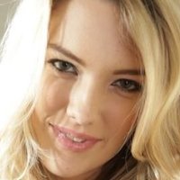 Kenna James Nahé