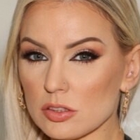 Kenzie Taylor Nahé