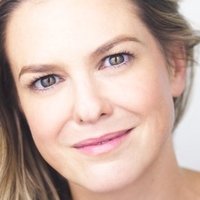 Larisa Oleynik Nahé