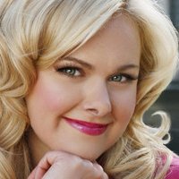 Laura Bell Bundy Nahé