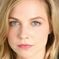 Laura Coover Nahé