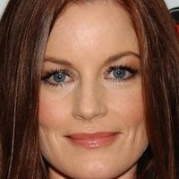 Laura Leighton Nahé