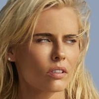 Lauren Wasser Nahé