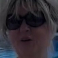 Lesley Banks Nahé