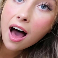 Lily Daisy Phillips Nahé