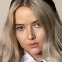 Lily Hollands Nahé