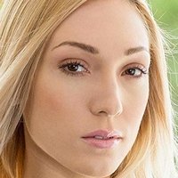 Lily Labeau Nahé
