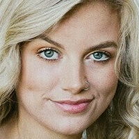 Lily Stalnaker Nahé