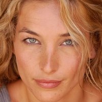 Lindsay Caroline Robba Nahé