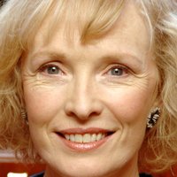 Lindsay Duncan Nahé