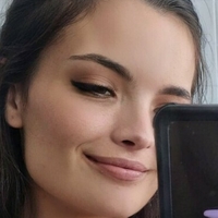 little.selena Nahé