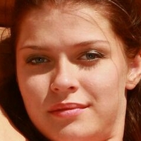 Liza J Nahé