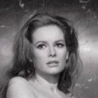 Luciana Paluzzi Nahé