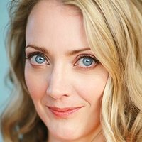 Lucy Davenport Nahé