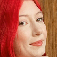 lucythornefree Nahé