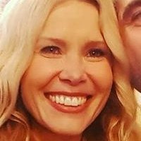 Melinda Messenger Nahé