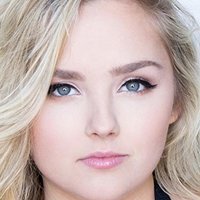 Mia Rose Frampton Nahé