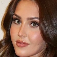 Miley Reynolds Nahé