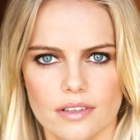Mircea Monroe Nahé