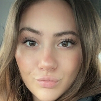 Molly E Nahé