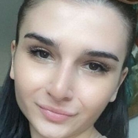 Molly Kazi Nahé