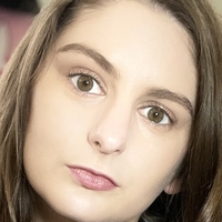 Molly Nahé
