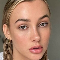 mollydivine Nahé