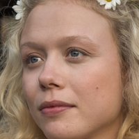 Naomi Battrick Nahé