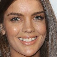Natasha Barnard Nahé
