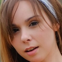 Nature Girl Nat Nahé