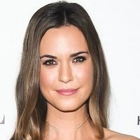 Odette Annable Nahé