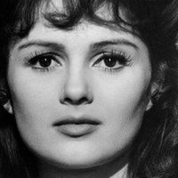 Pamela Tiffin Nahé