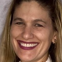Patricia Staples Nahé