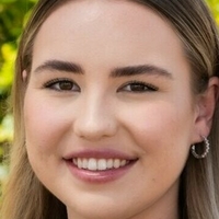 Pearl Farley Nahé