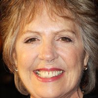 Penelope Wilton Nahé