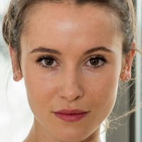 Peri Baumeister Nahé