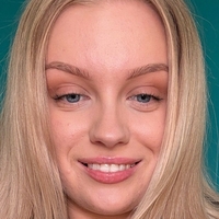 rebeccaa Nahé