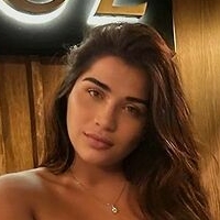 Righthookroxy Nahé