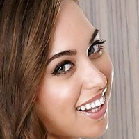 Riley TV Nahé