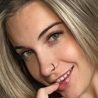 Riley Wood Nahé