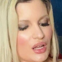 Rose Daniel Nahé