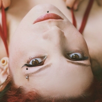 Rosescarlet Nahé