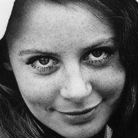 Sarah Miles Nahé
